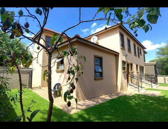 4 BEDROOM PROPERTY TO RENT IN VALLEY VIEW ESTATE